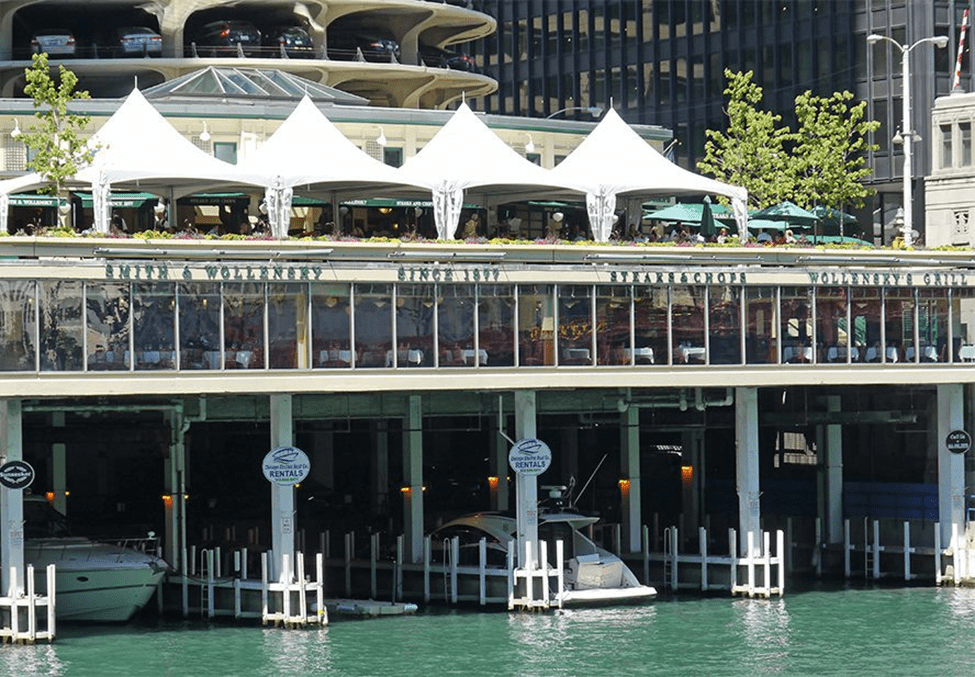 Smith and Wollensky Restaurant Chicago River